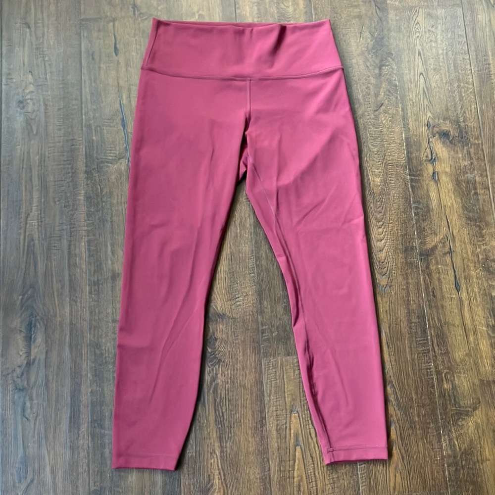 Lululemon Wunder Under 25” Size 10 Mulled Wine